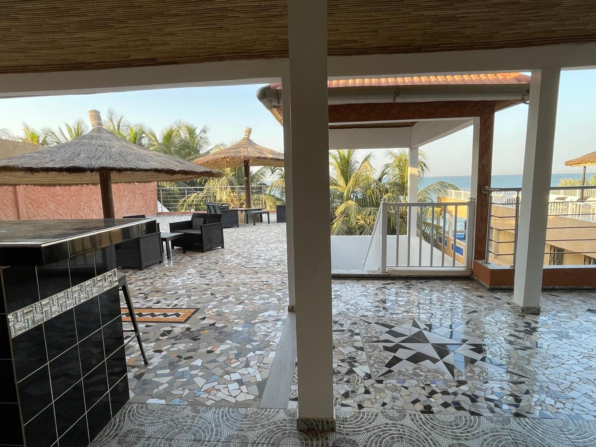 Auberge Mande Saly Portudal Exterior photo